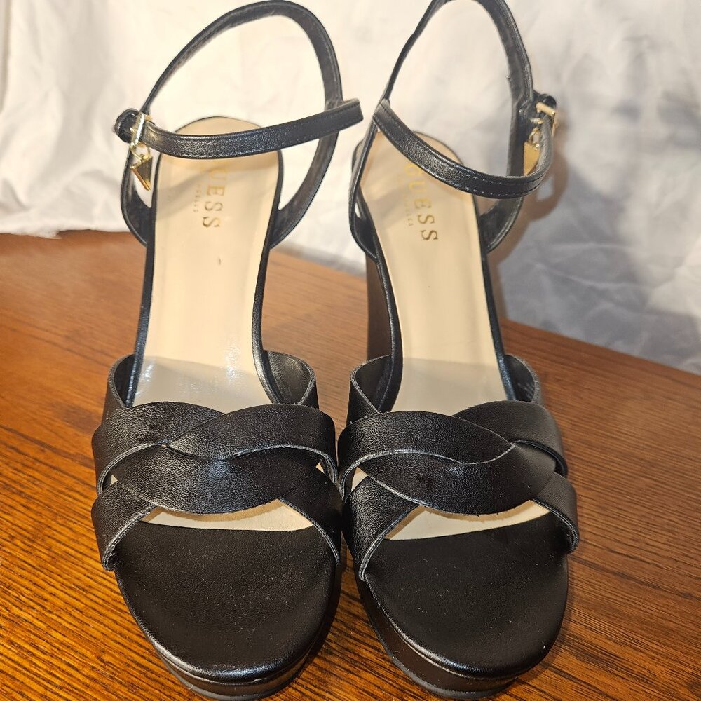 Guess woman Platform Heel size 10